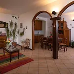 Hotel Agriturismo Erbaluna La Morra