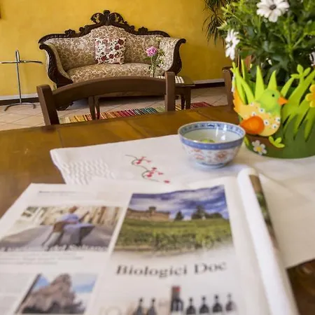 Agriturismo Erbaluna Szálloda La Morra