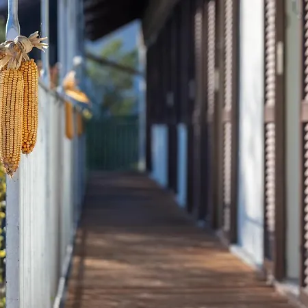 Agriturismo Erbaluna 3*