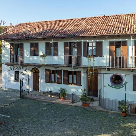 Agriturismo Erbaluna Szálloda