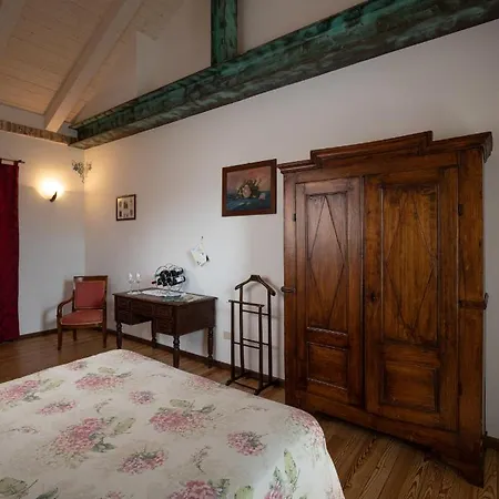 Agriturismo Erbaluna * La Morra