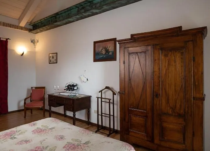 Agriturismo Erbaluna 3* La Morra